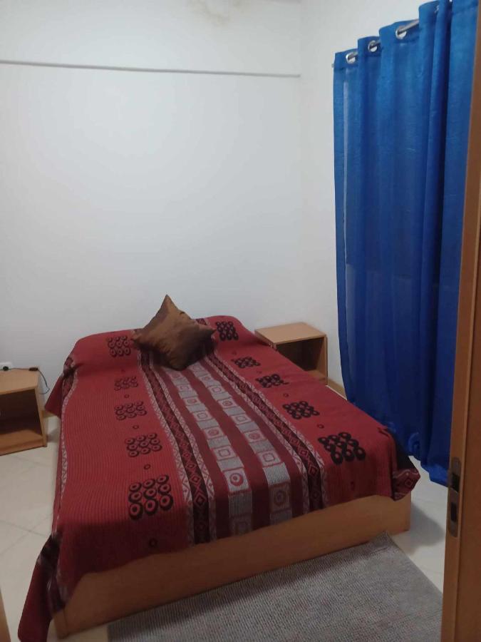 Secularis Capital Apartment Прая Екстериор снимка