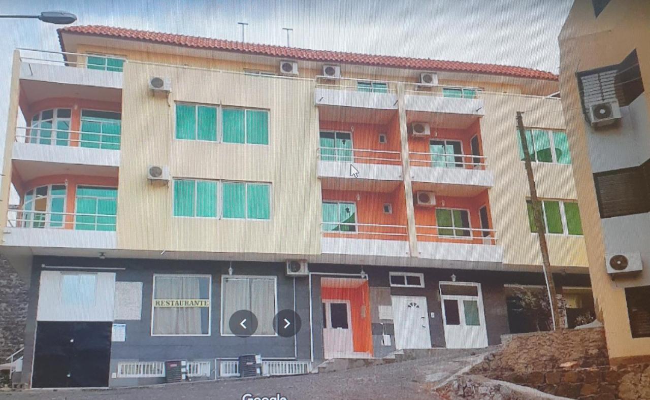 Secularis Capital Apartment Прая Екстериор снимка